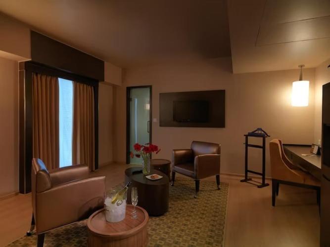 Hotel The Quorum 3*